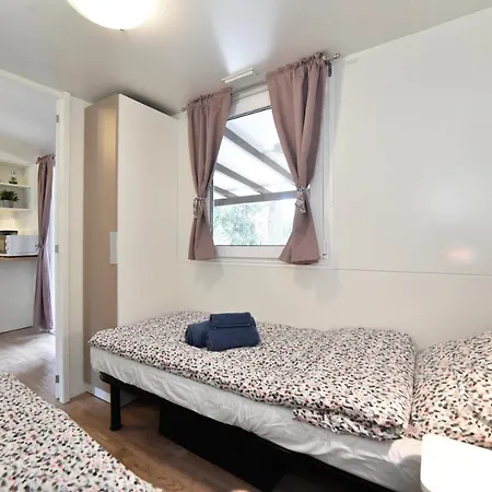 Mobile Posidonija Biograd Na Moru